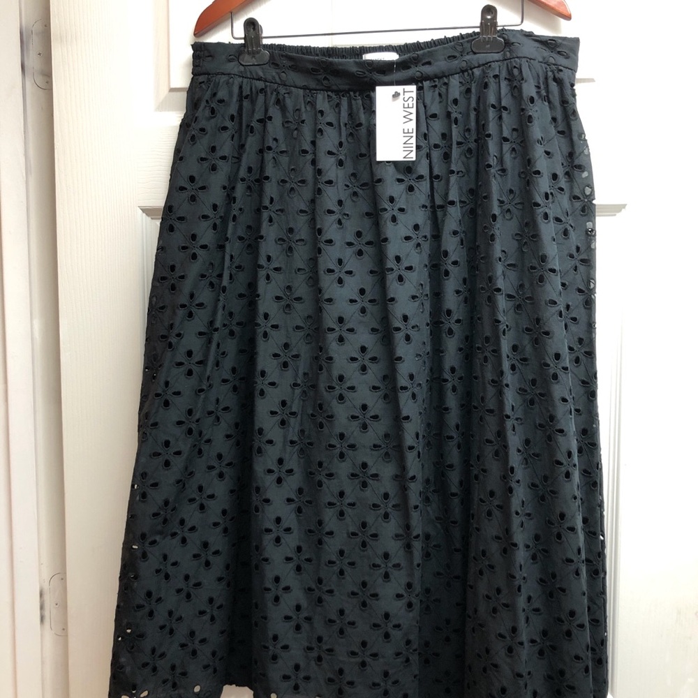 Nine West Black A-Line Eyelet Midi Skirt XL